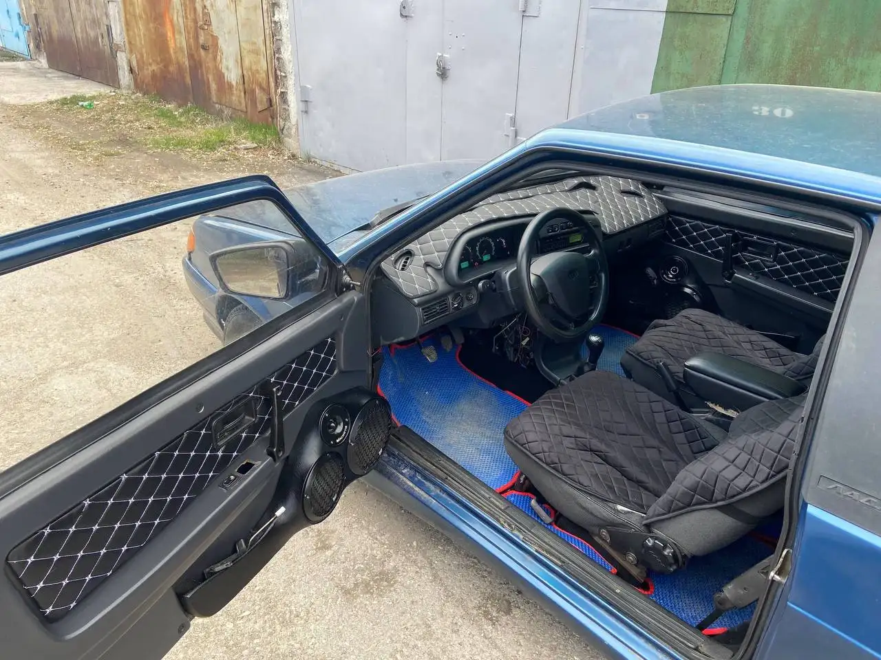 Продажа/Обмен ВАЗ 2113 2004 года с музыкой - Легковые автомобили (Авто) в Магнитогорск