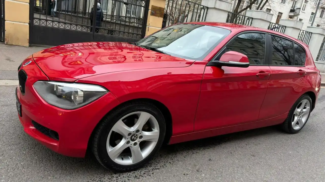 БМВ-1 2012 1.6 136л.с в Москве