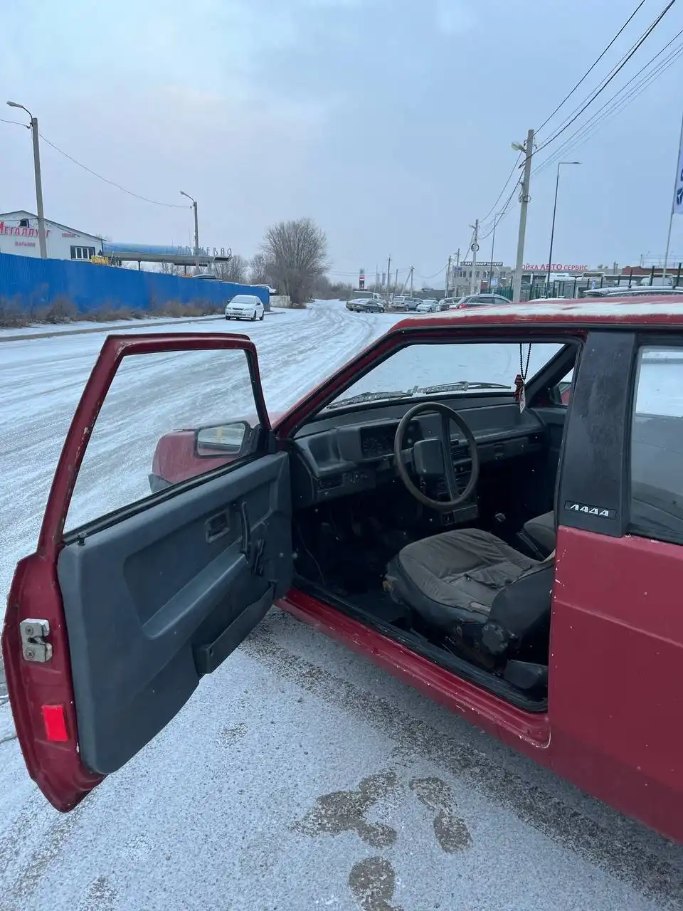 ВАЗ 2108 1989 года в хорошем состоянии