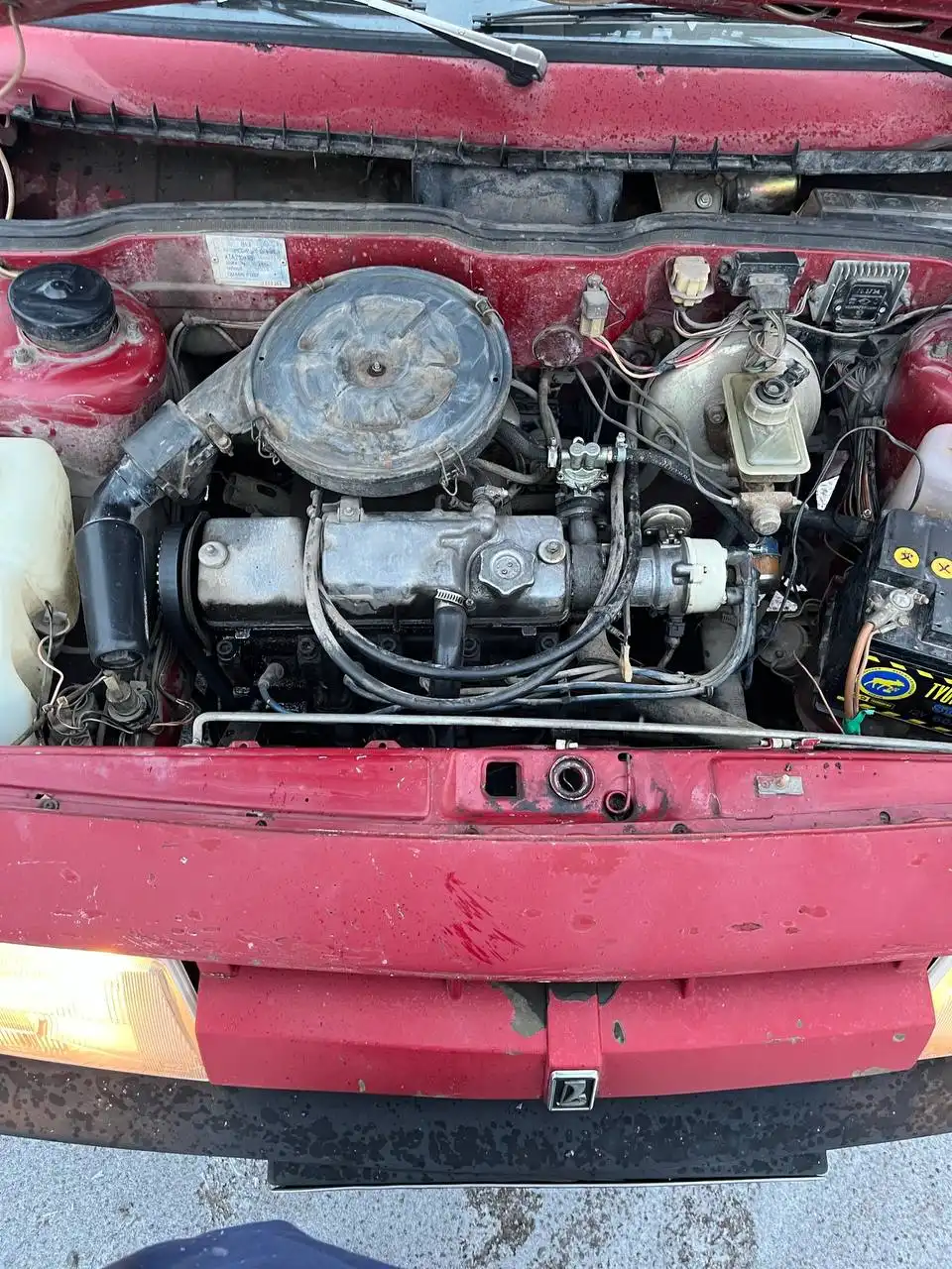 ВАЗ 2108 1989 года в хорошем состоянии