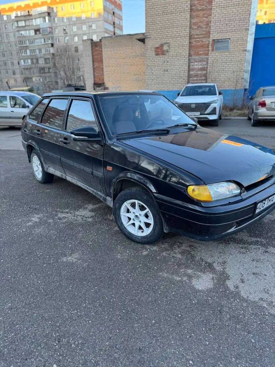 Продажа автомобиля 2011 года с установленной музыкой