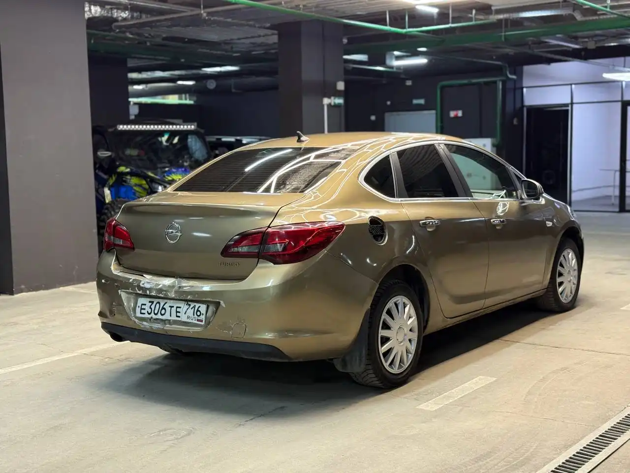 Opel Astra J 2013 года - Легковые автомобили (Авто) в Казань
