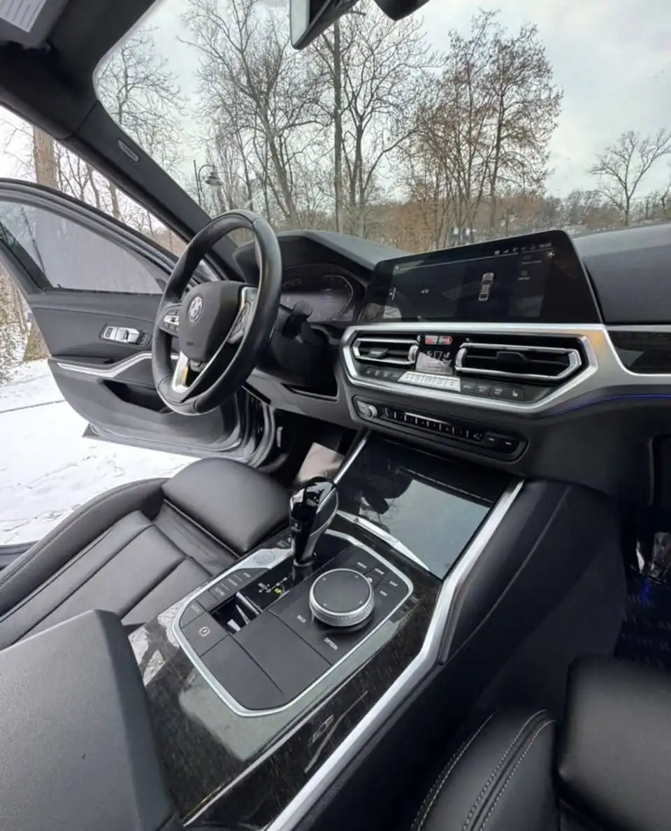 BMW 3 Series 2022 года, седан, бензин 2.0, автомат - Легковые автомобили (Авто) в Магнитогорск