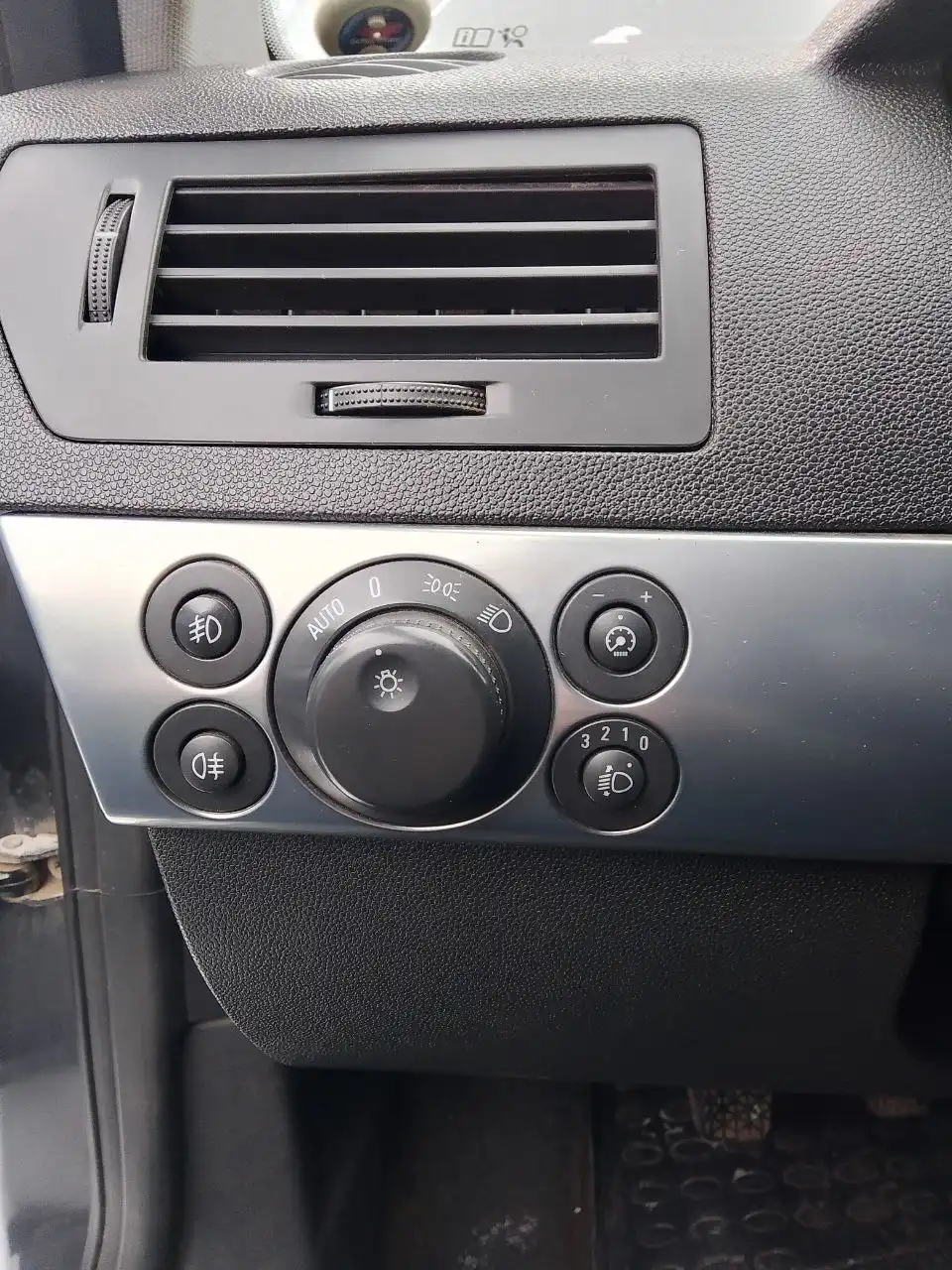 Продам Opel Astra H 2010 г.в. в хорошем состоянии - Легковые автомобили (Авто) в Магнитогорск