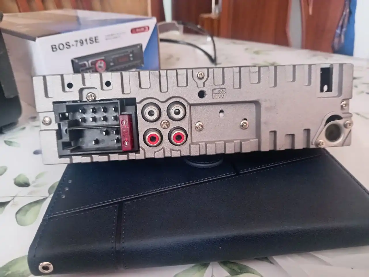 Запечатанная колонка с Bluetooth - Аудиотехника (Электроника) в Магнитогорск