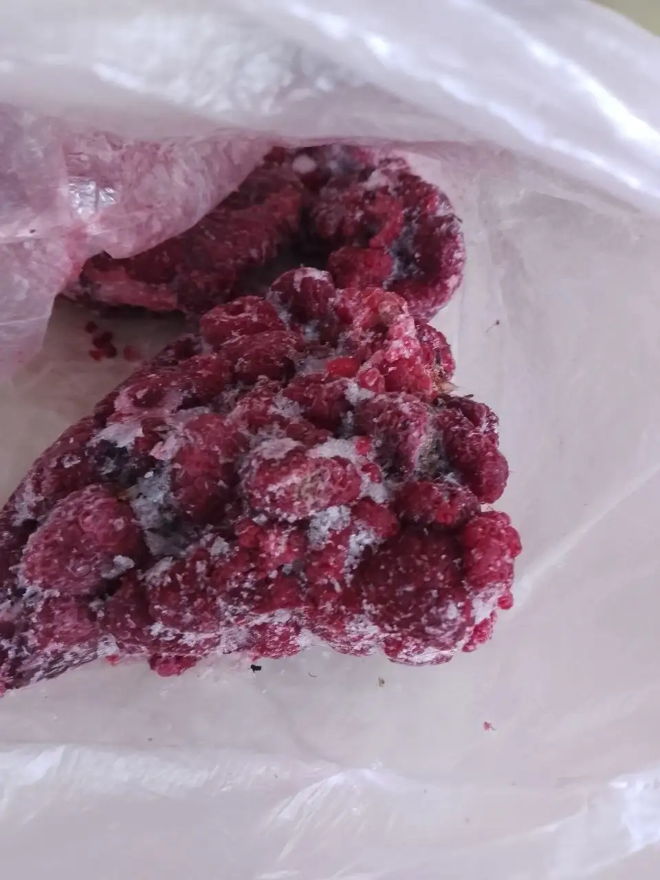 Мороженная малина и клубника с огорода - Хобби и отдых в Уфа