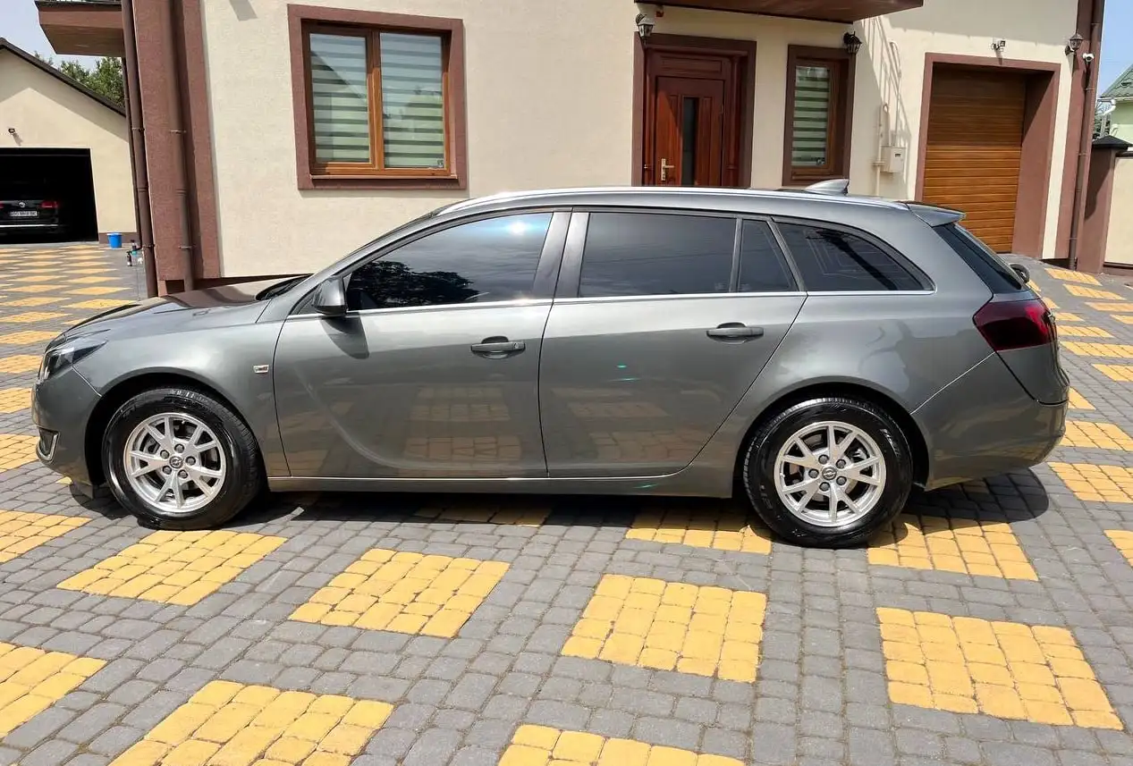 Opel Insignia 2017 Sports Tourer 1.6D MT - Продажа авто (Авто) в Махачкала