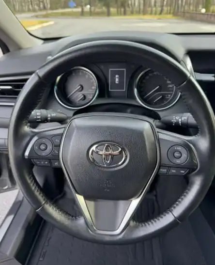 Toyota Camry 2021 VIII поколение