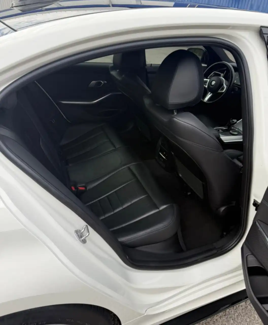 BMW 3 Series 2020 G20 белый с полным приводом