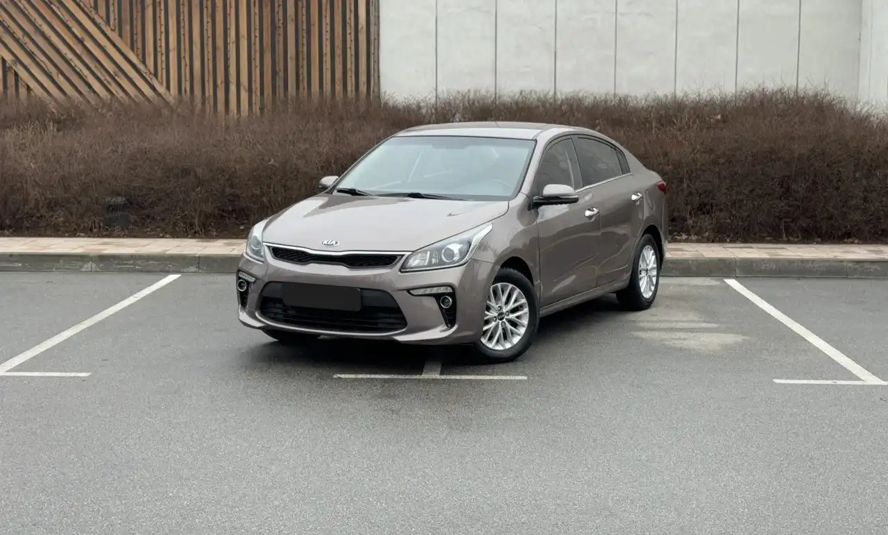 Kia Rio 2017 1.6 AT