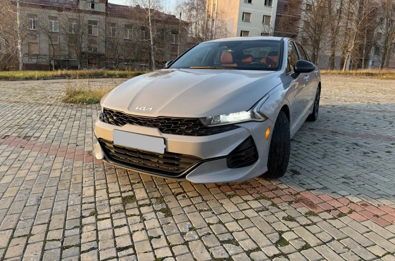KIA K5 2020 года