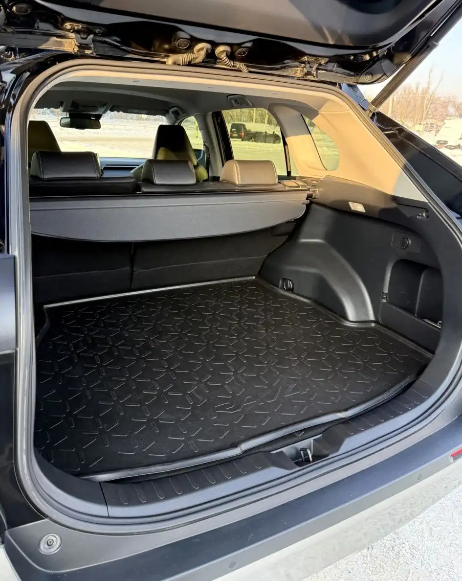 Toyota RAV4 2022 года в отличном состоянии - Авто в Махачкала