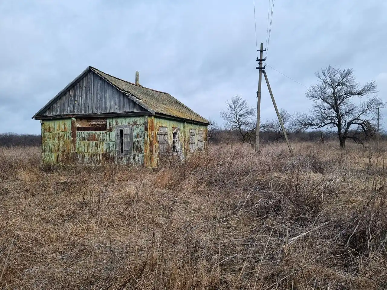 Продажа нежилого дома с земельным участком