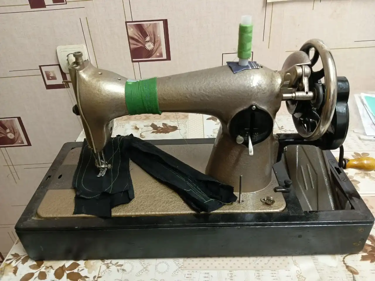 Продам швейные машины Чайка и Подольская