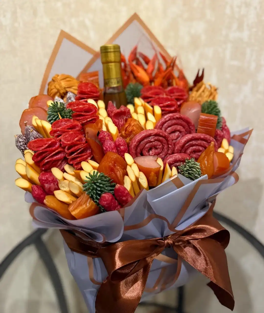 Запись на новогодние букеты в Новоаннинском