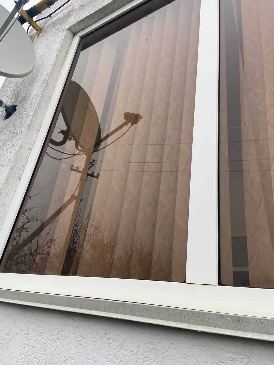 Продажа б/у балконных рам с затемнением