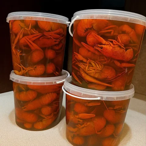 Продажа живых раков в Новоаннинском - Одежда в Новоаннинский