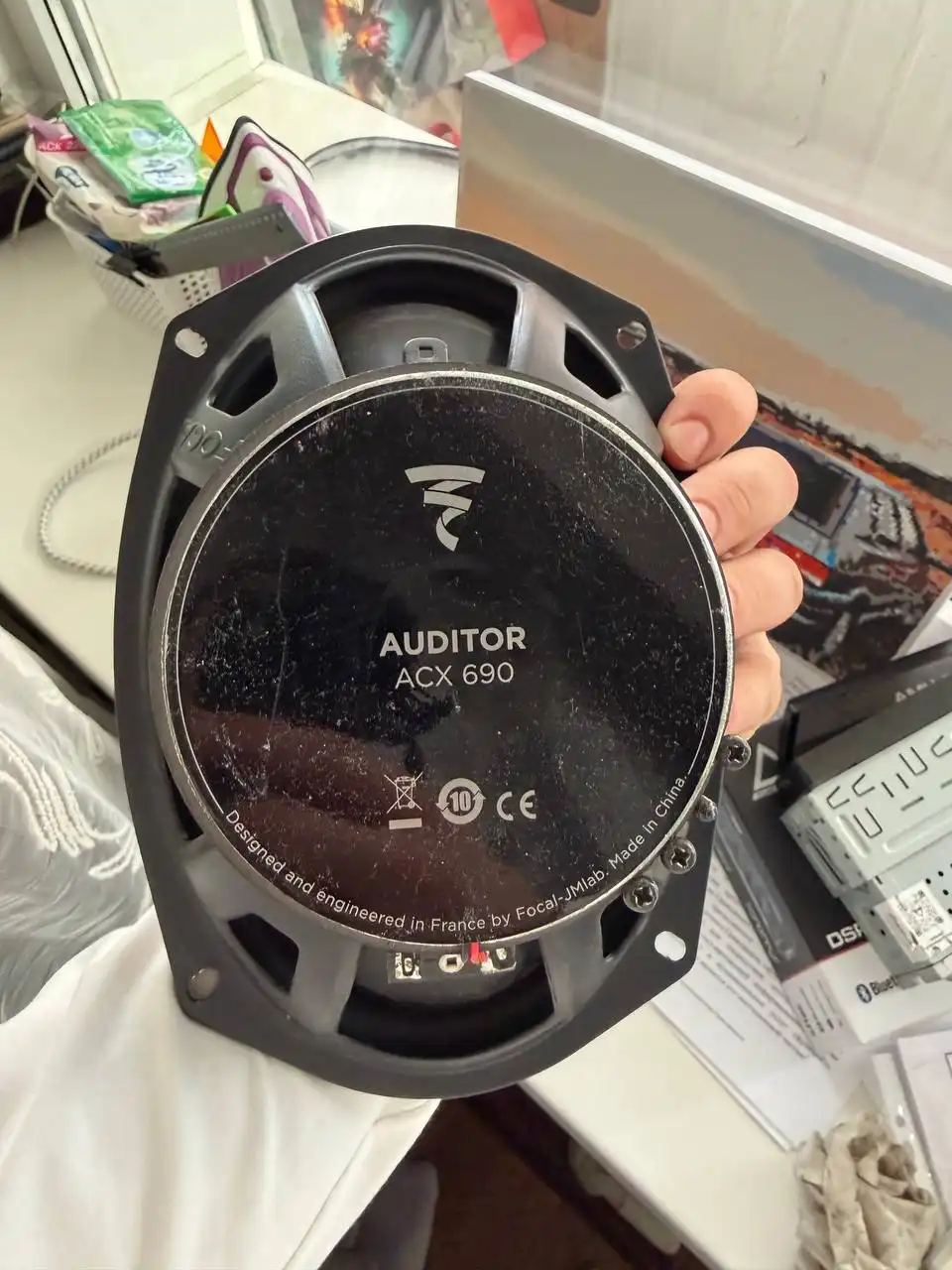 Магнитола процессорная Aura AMH-79DSP и колонки коаксиальные Focal-690 ACX