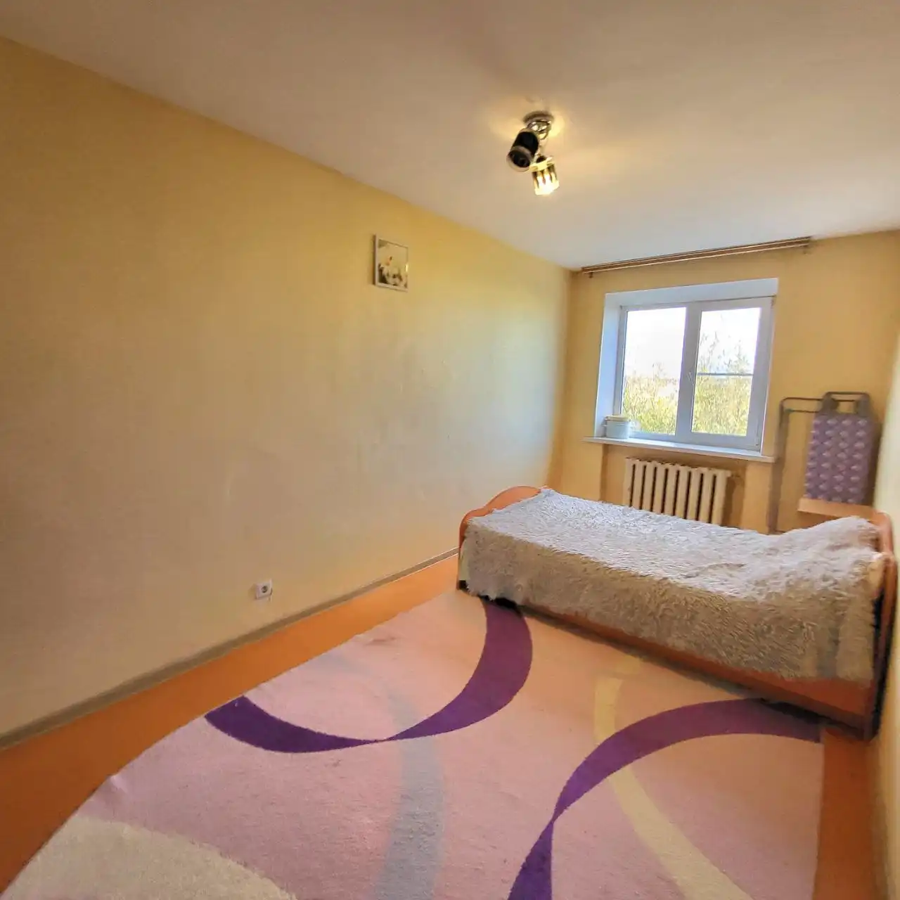 Продаётся 3-к квартира в центре города