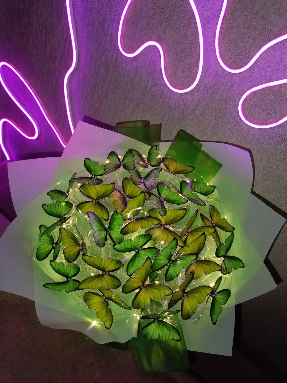 Светящийся букет из бабочек - Барахолка в Новоаннинский