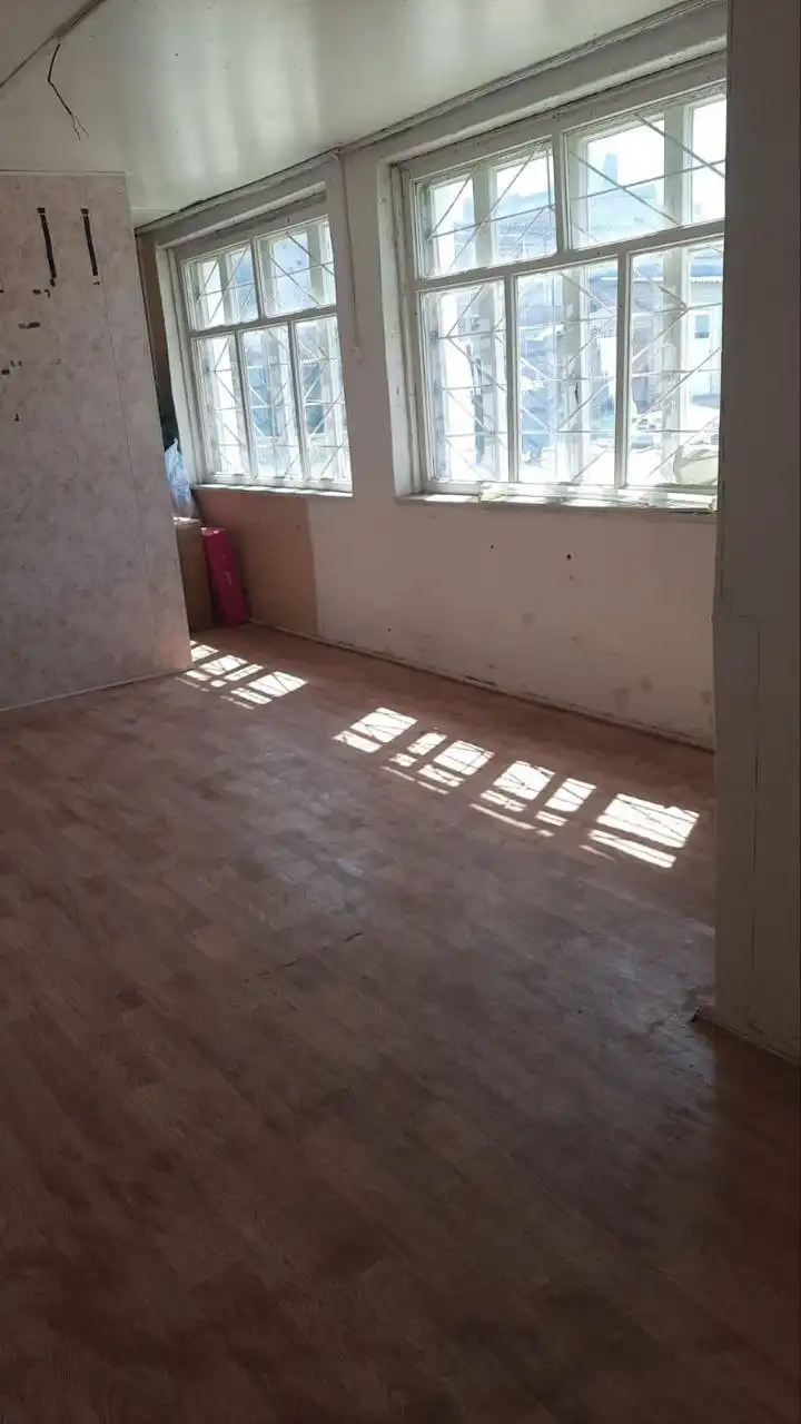 Аренда помещения 28 кв.м в Новоаннинском колхозном рынке - Аренда коммерческой недвижимости (Недвижимость) в Новоаннинский