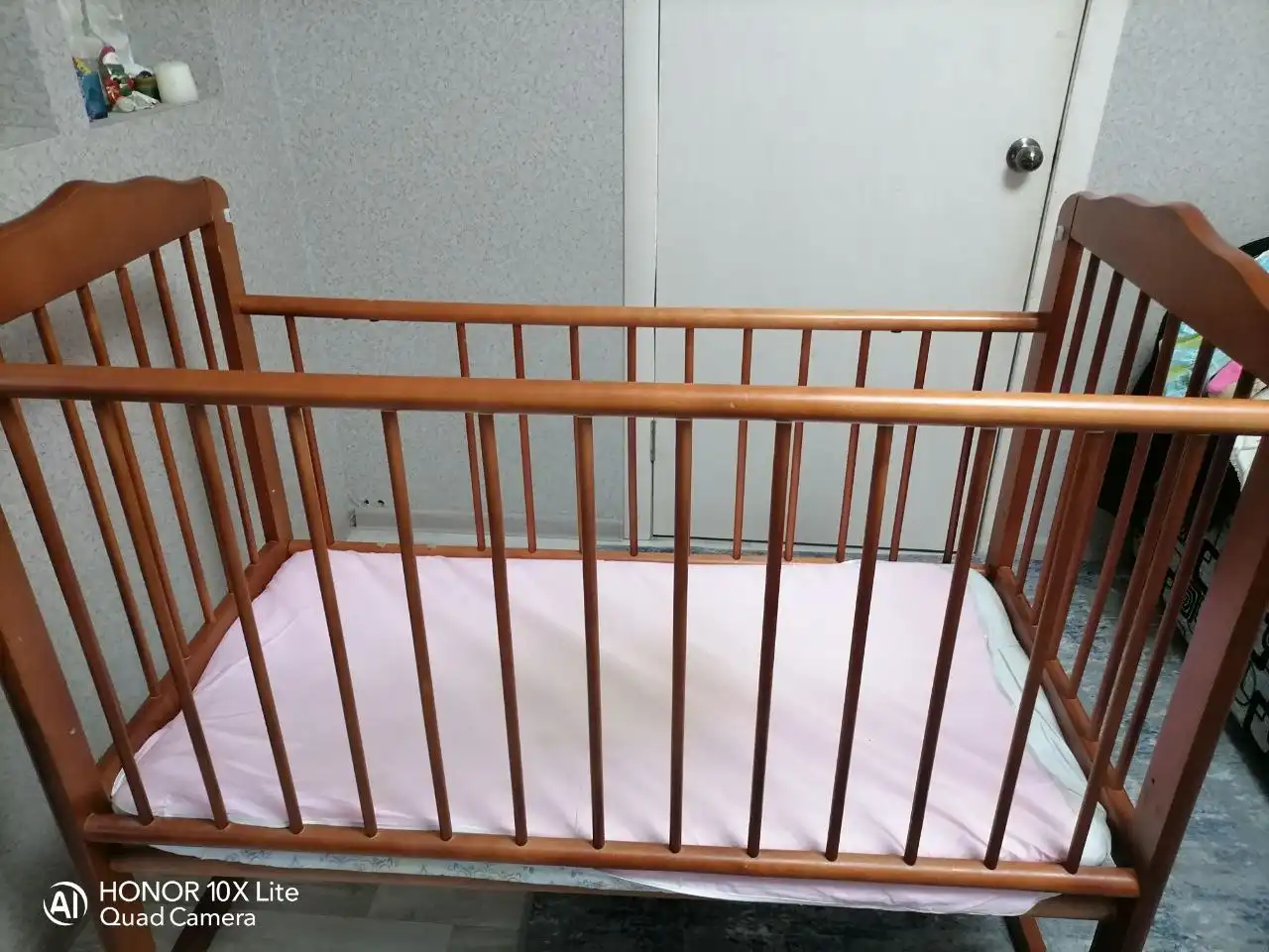 Продам детскую кроватку с матрасом и ванночкой - Детская мебель (Товары для детей) в Новоаннинский