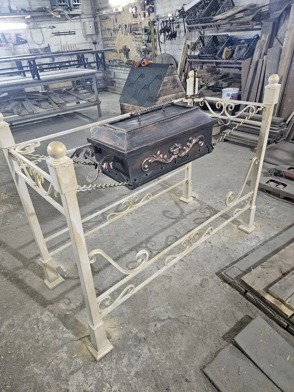 Продам мангал ручной работы - Барахолка в Новоаннинский