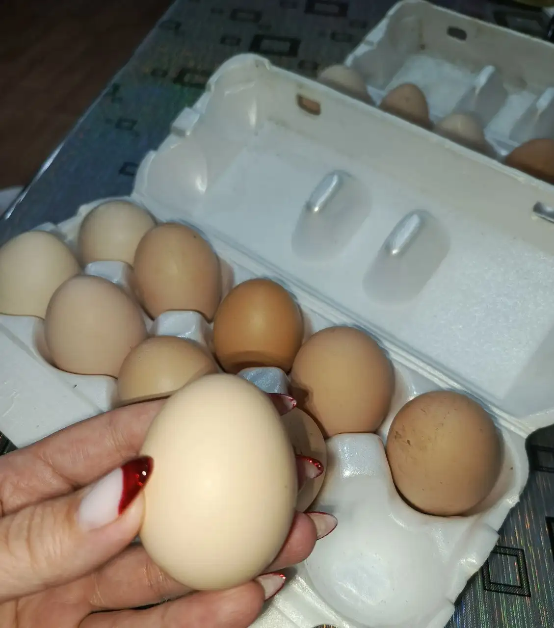 Продам домашние куриные яйца - Барахолка в Новоаннинский