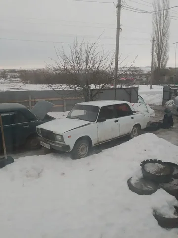 ВАЗ 2107 с заклинившим карбюратором и документами - Легковые автомобили в Новоаннинский