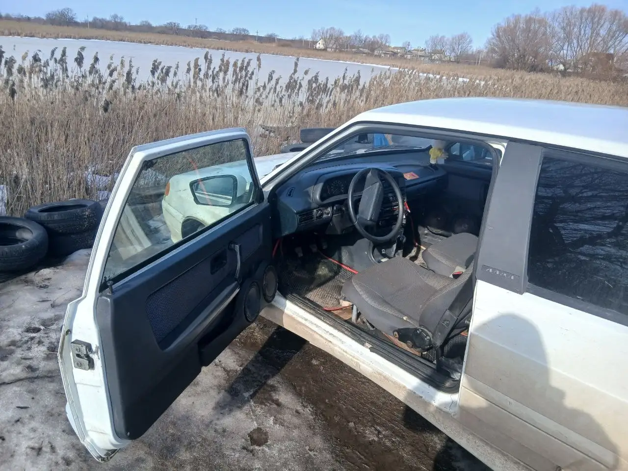 Продам товар 2011 года - Барахолка в Новоаннинский