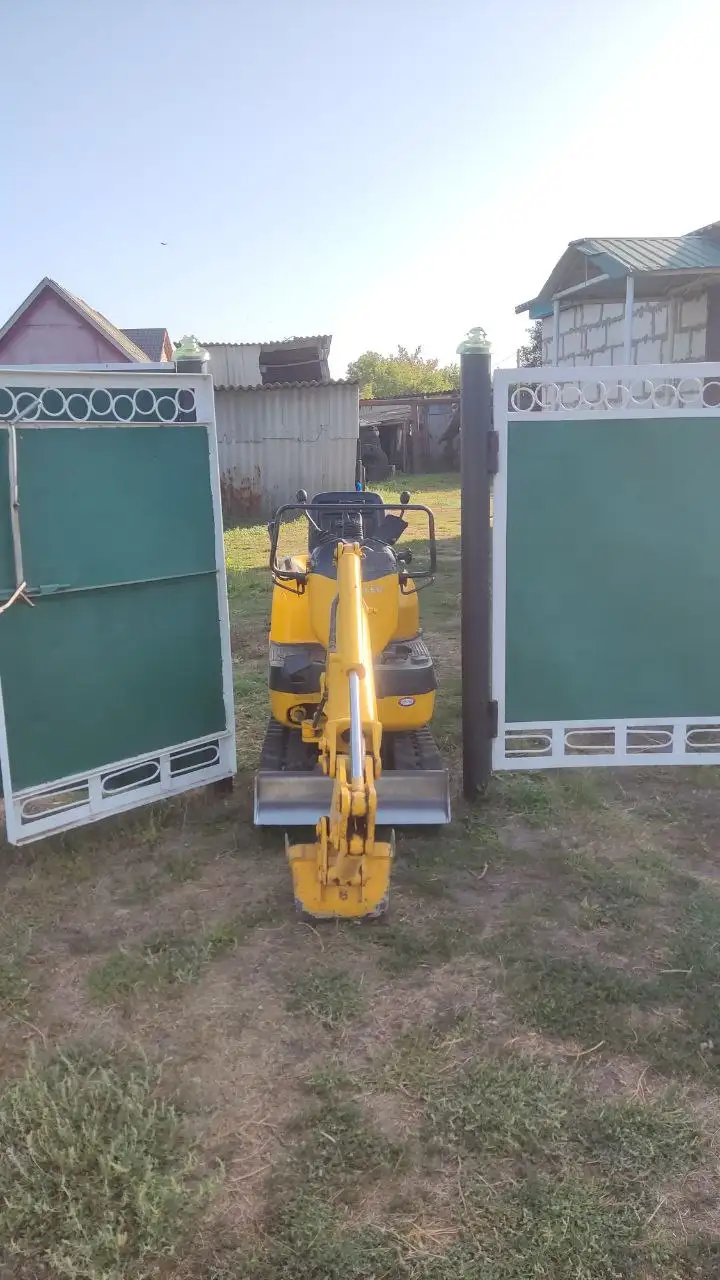 Услуги миниэкскаватора для копки ям и траншей - Строительные услуги (Услуги) в Новоаннинский