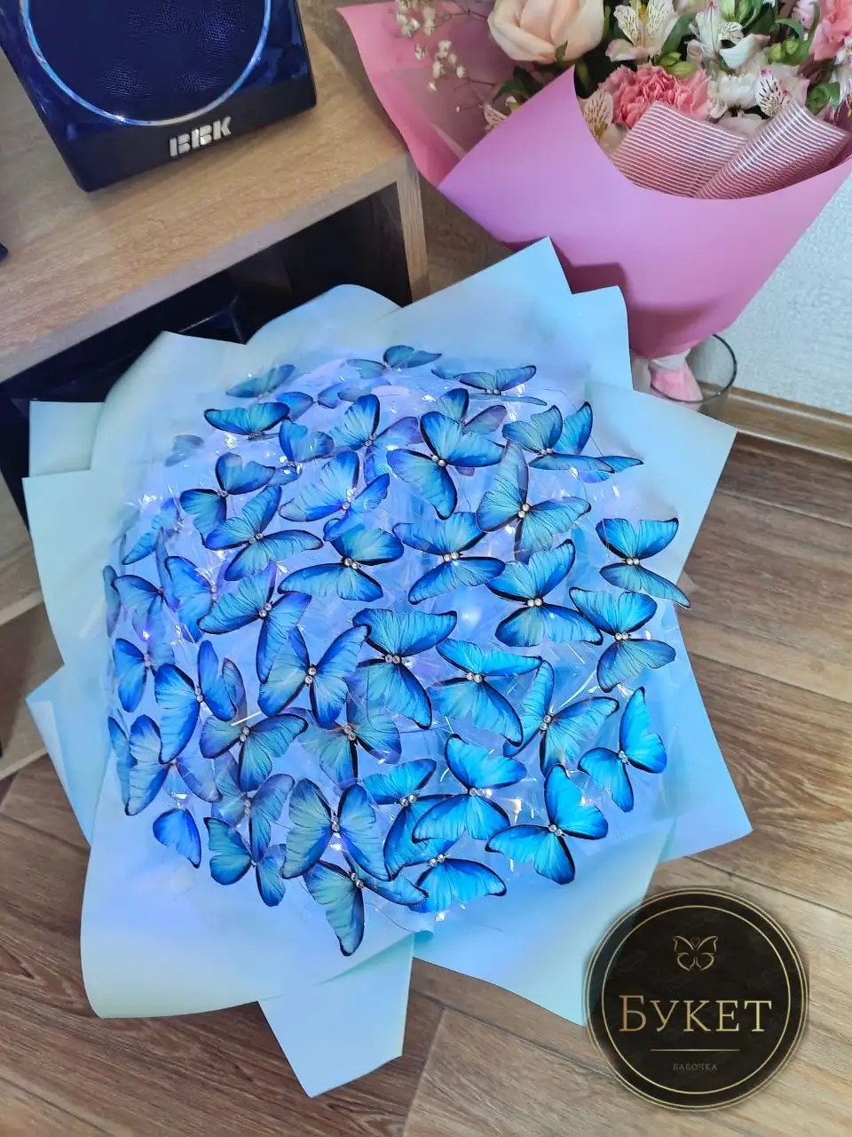 Светящийся букет ручной работы из бабочек - Подарки (Барахолка) в Новоаннинский