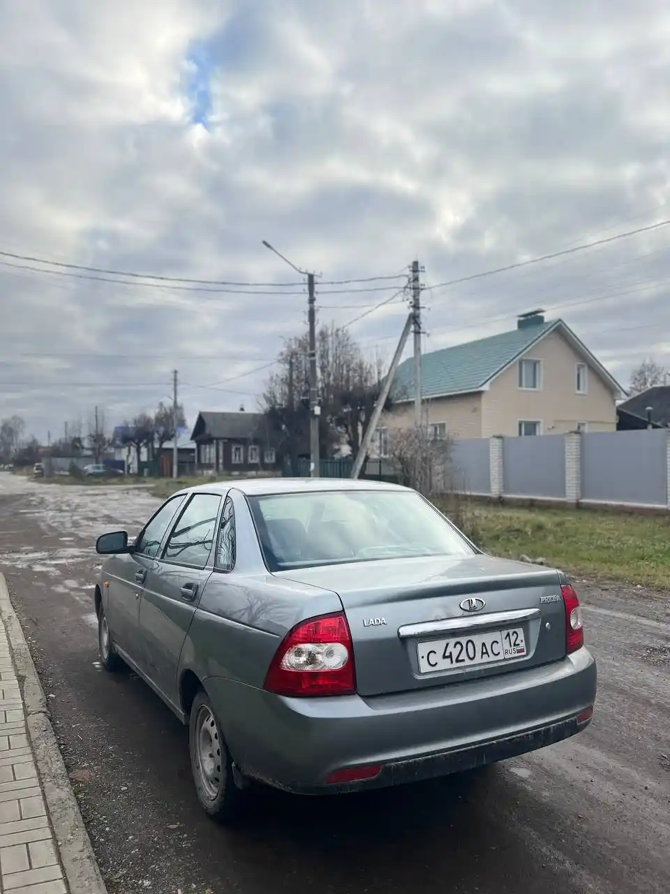 Продам Ладу Приору 2011 года