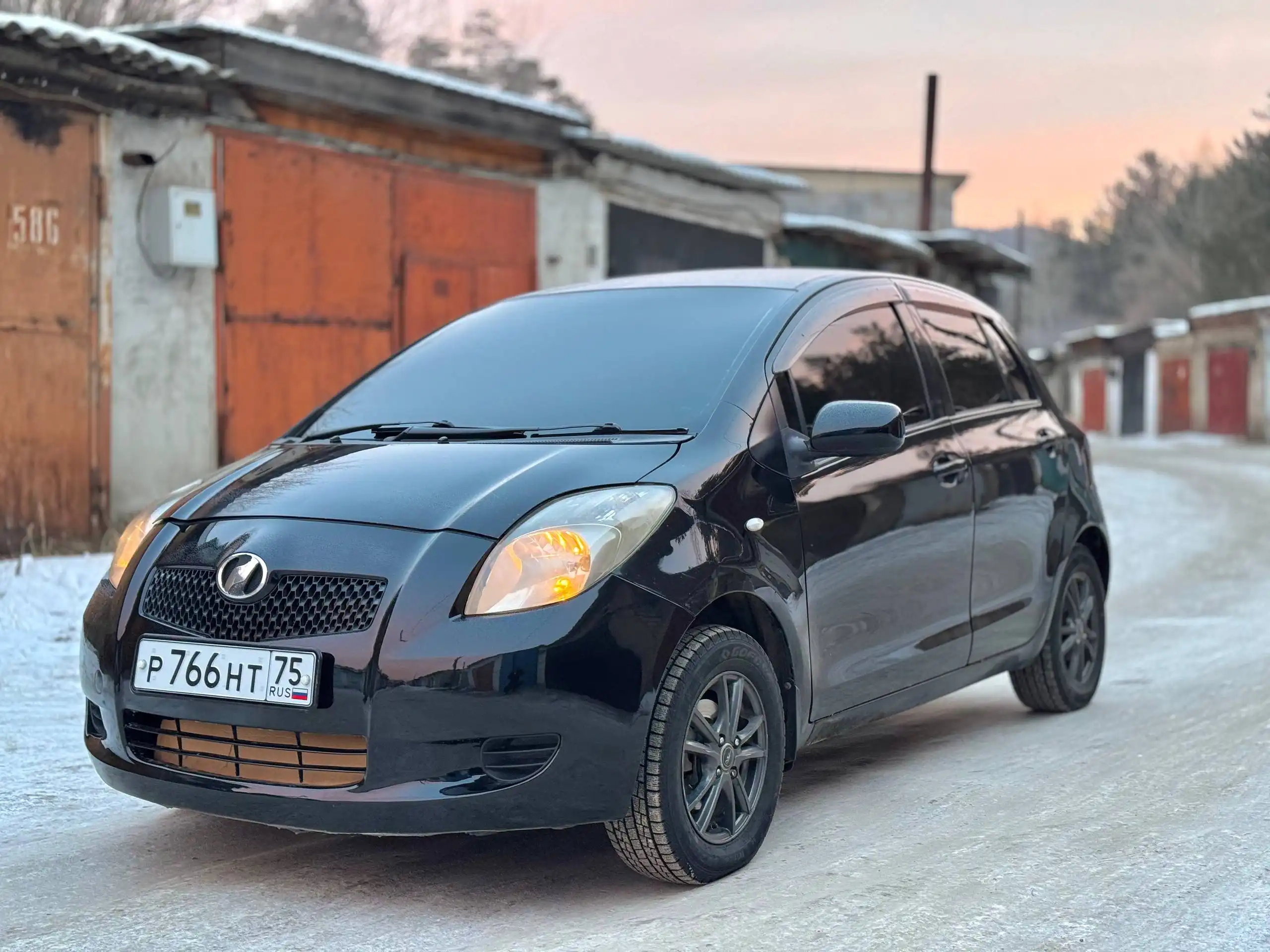 Продажа автомобиля 2005 года в Чите