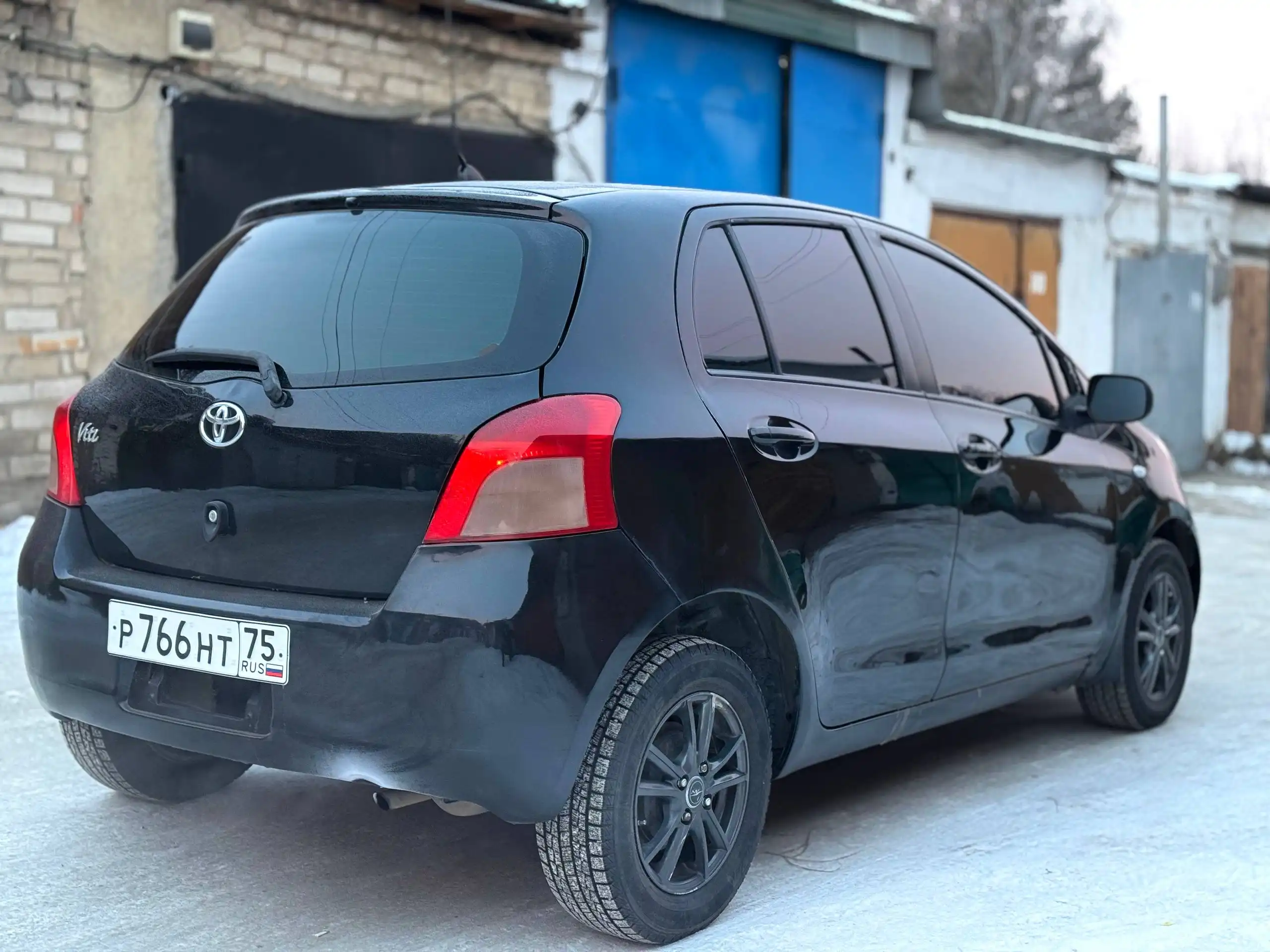 Продажа автомобиля 2005 года в Чите