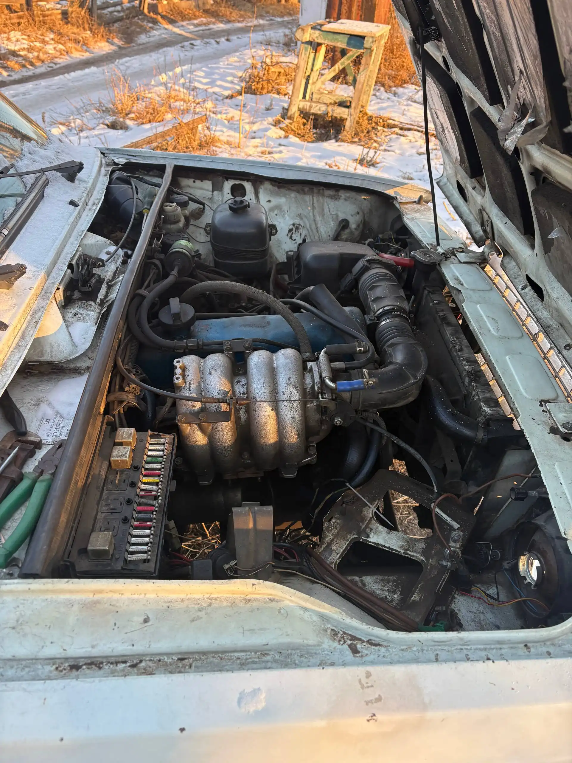 Продам ВАЗ 2107 2005 года с двигателем от Нивы