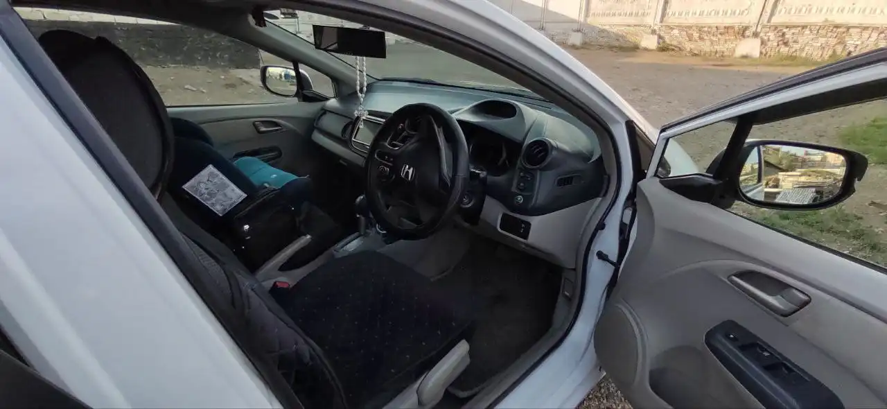 Продажа Honda Insight Hybrid 2009 года