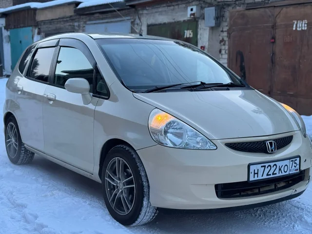 Продажа автомобиля ПТС 2004 года с двигателем 1.3 - Авто в Чита