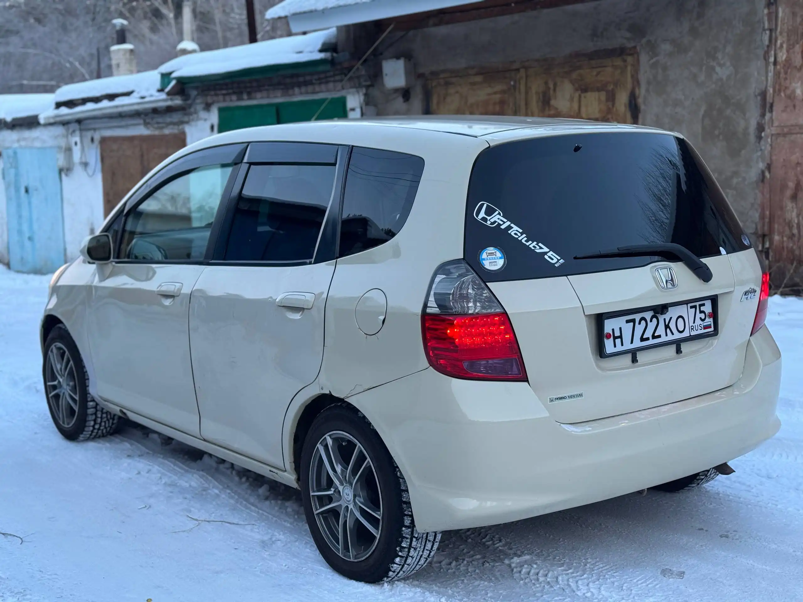 Продажа автомобиля ПТС 2004 года с двигателем 1.3