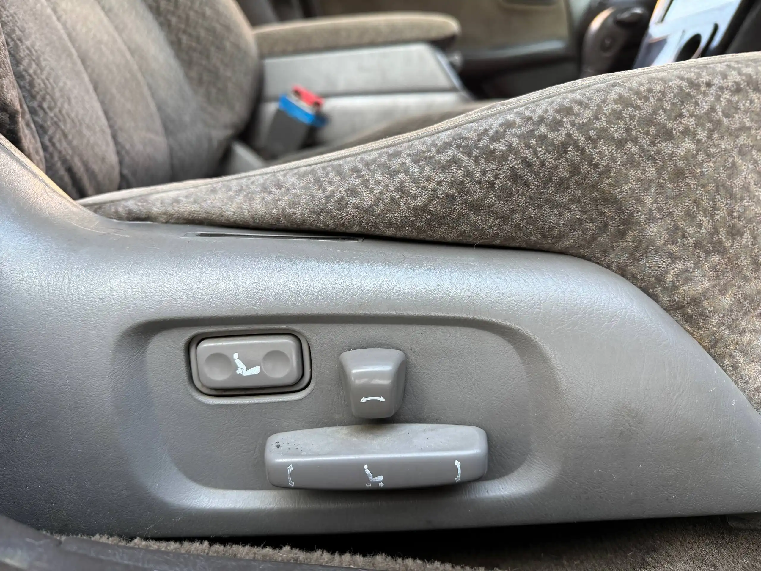 Продажа Toyota 2.5 автомат в хорошем состоянии