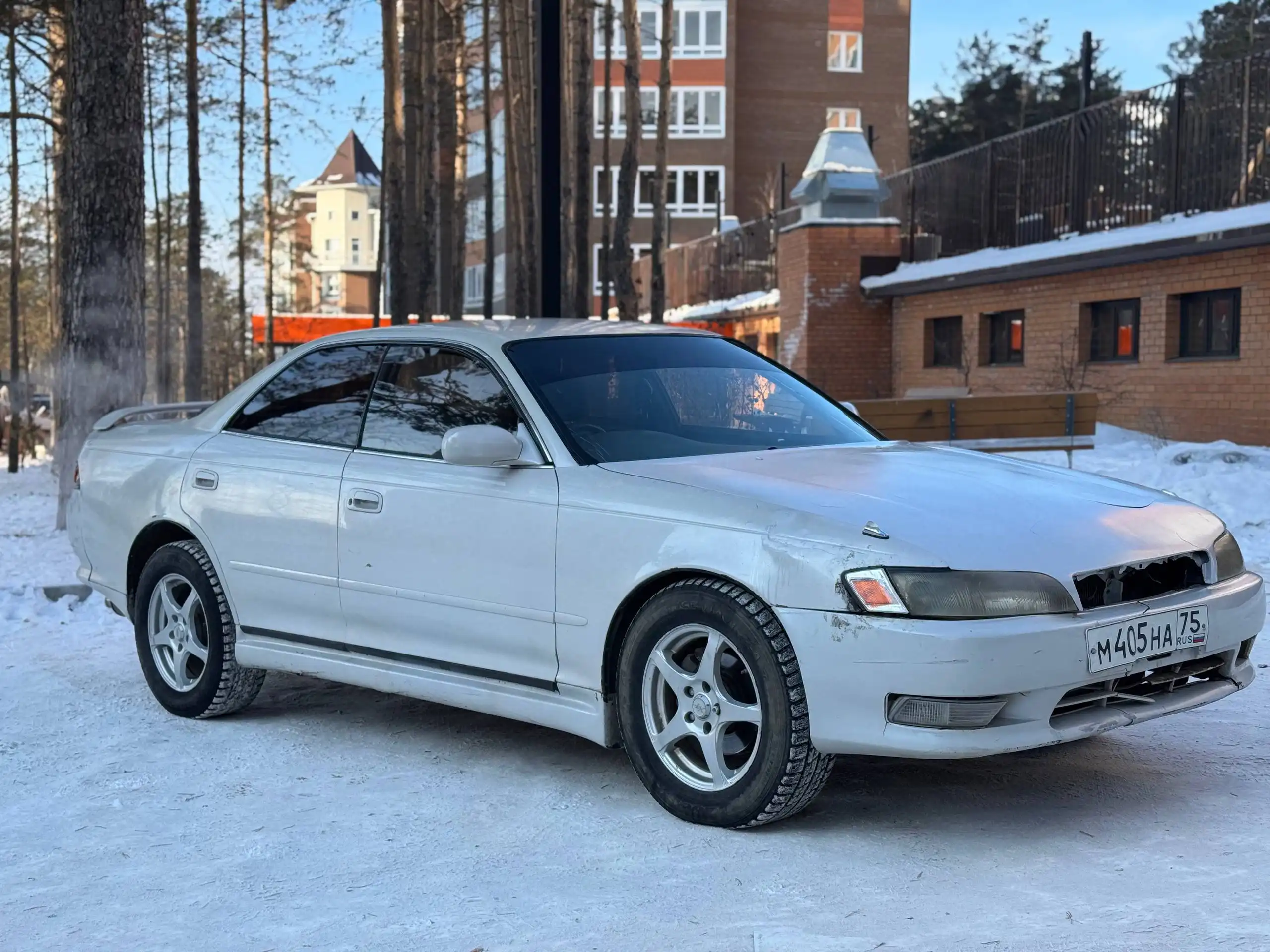 Продажа автомобиля Toyota с двигателем 2.5, автомат - Авто в Чита