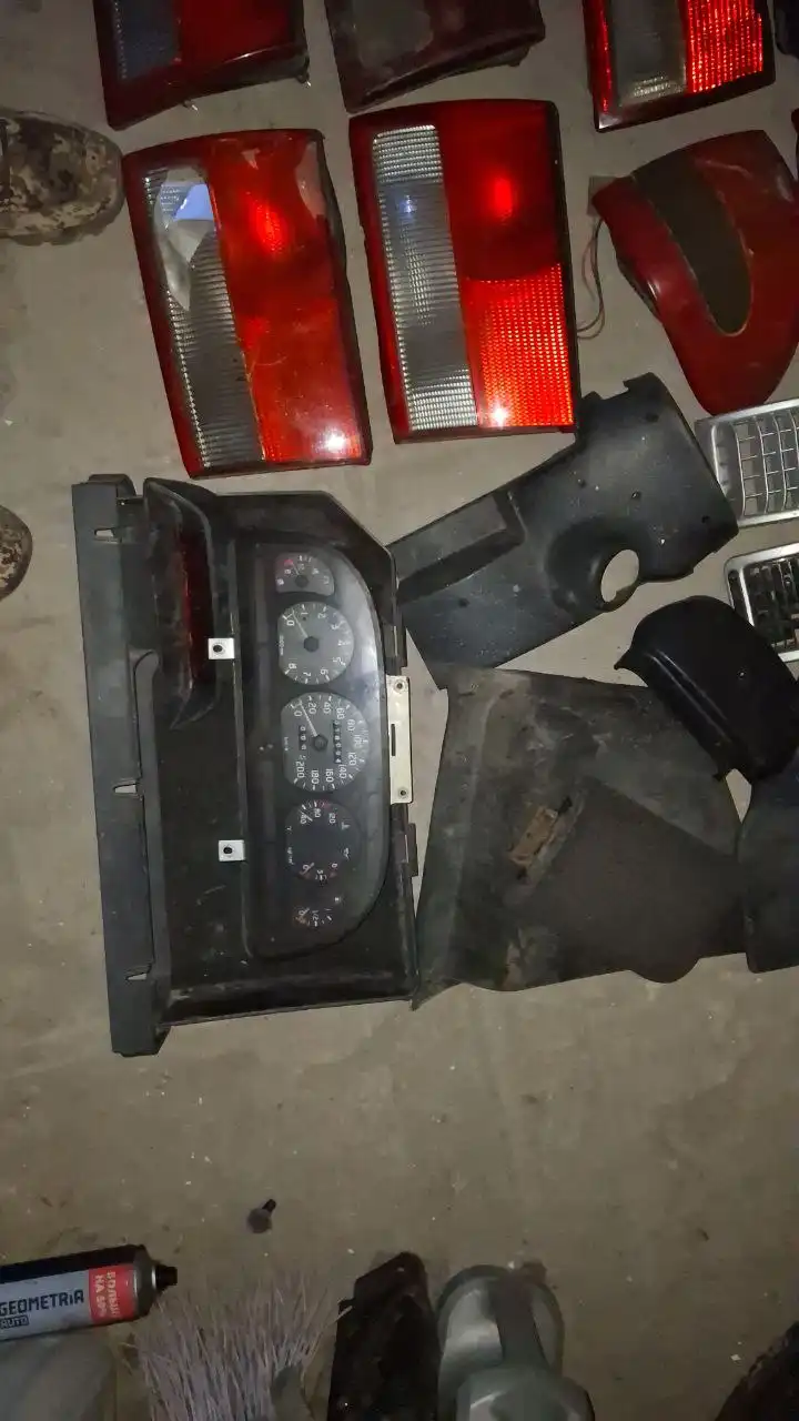 Продам детали на Волгу - Автозапчасти (Запчасти) в Сретенск