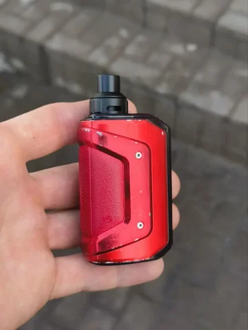 Продам Nintendo Switch Lite - Игровые консоли и аксессуары в Тольятти