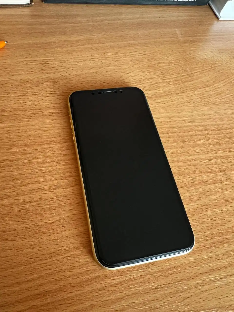 Айфон в хорошем состоянии