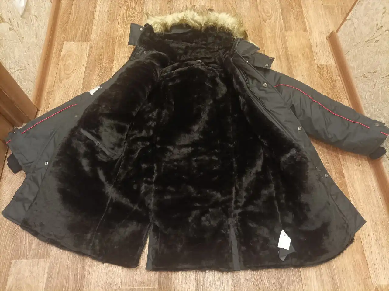 Очень тёплая зимняя куртка