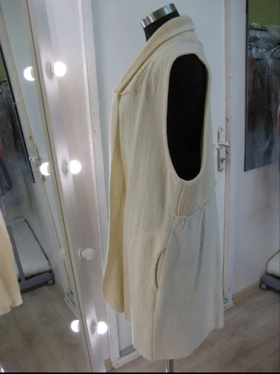 Кардиган-жилет из валяной шерсти брендовый second hand