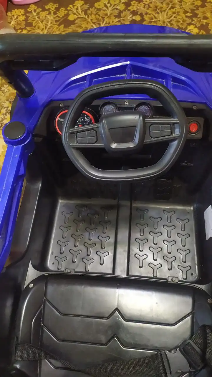 Продам на аккумуляторе с дистанционным управлением