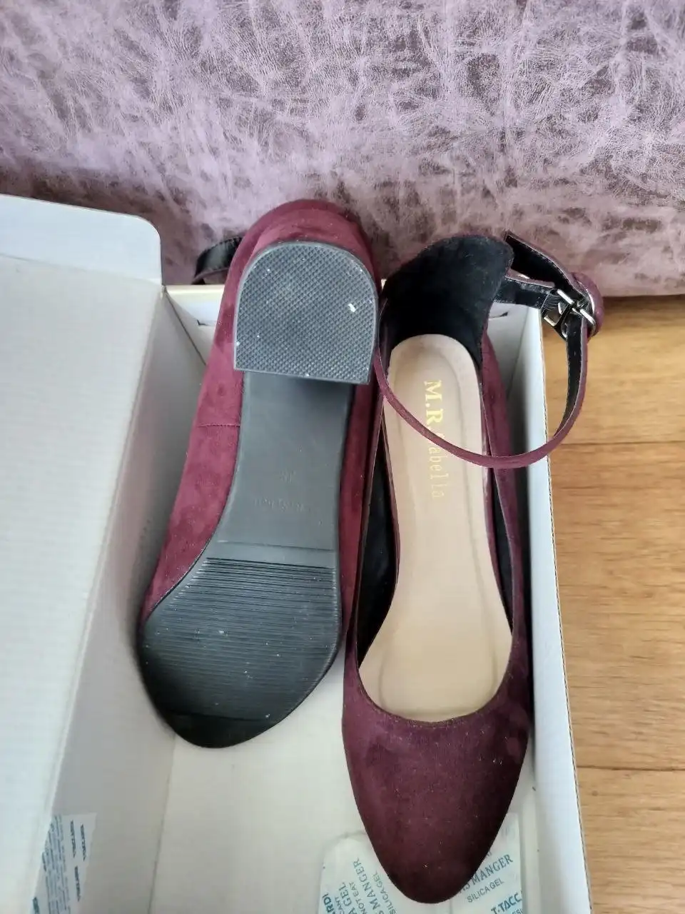 Бордовый вечерний костюм с блеском