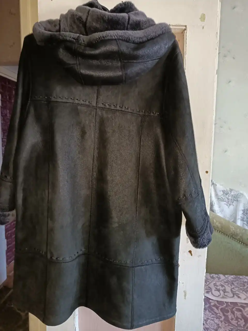Женская дублёнка б/у в отличном состоянии