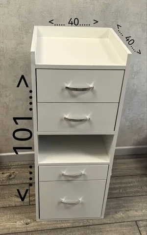 Тумба и товары для маникюра - частное объявление в Нижневартовск